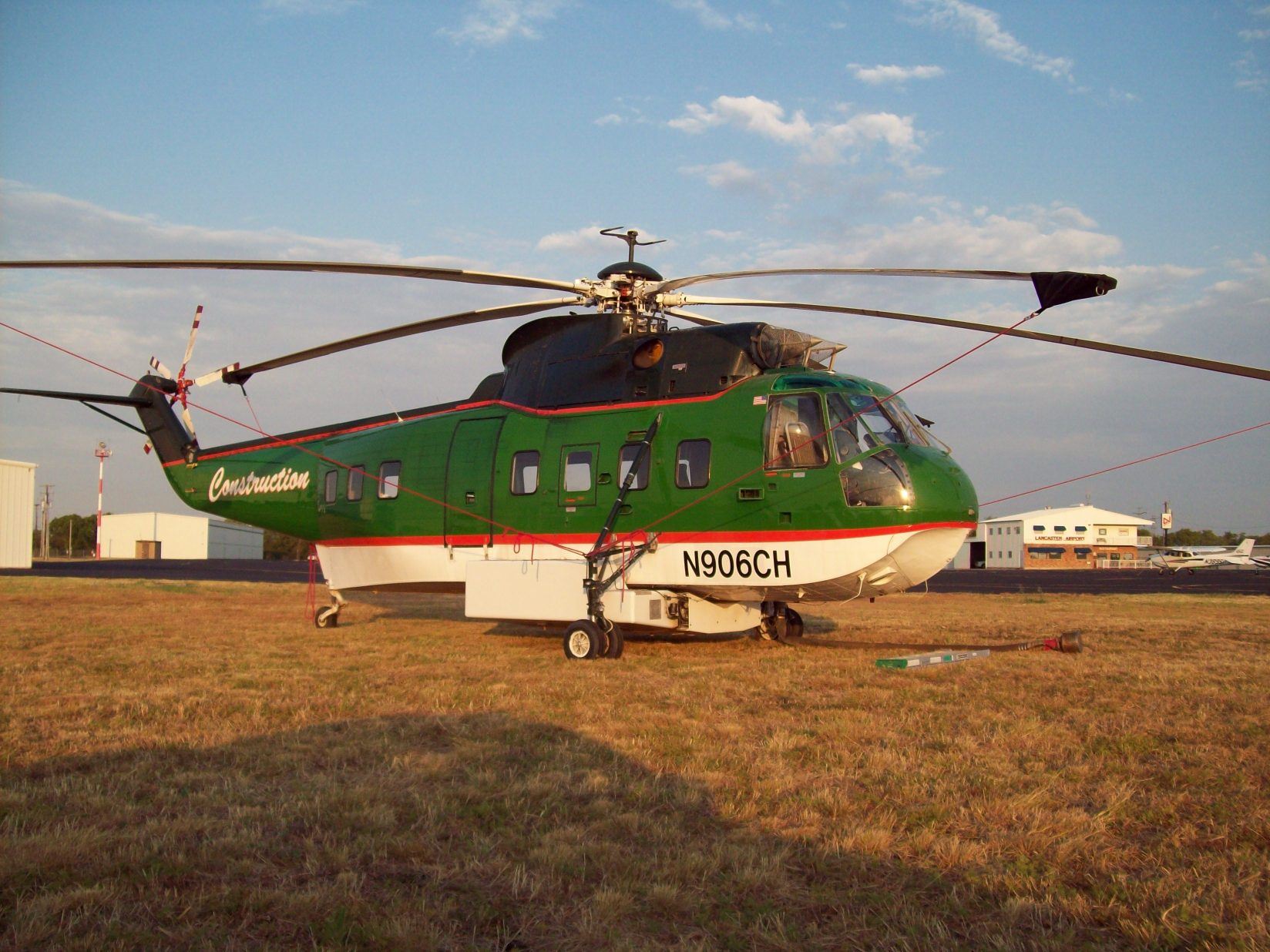 Sikorsky S-61N Sea King