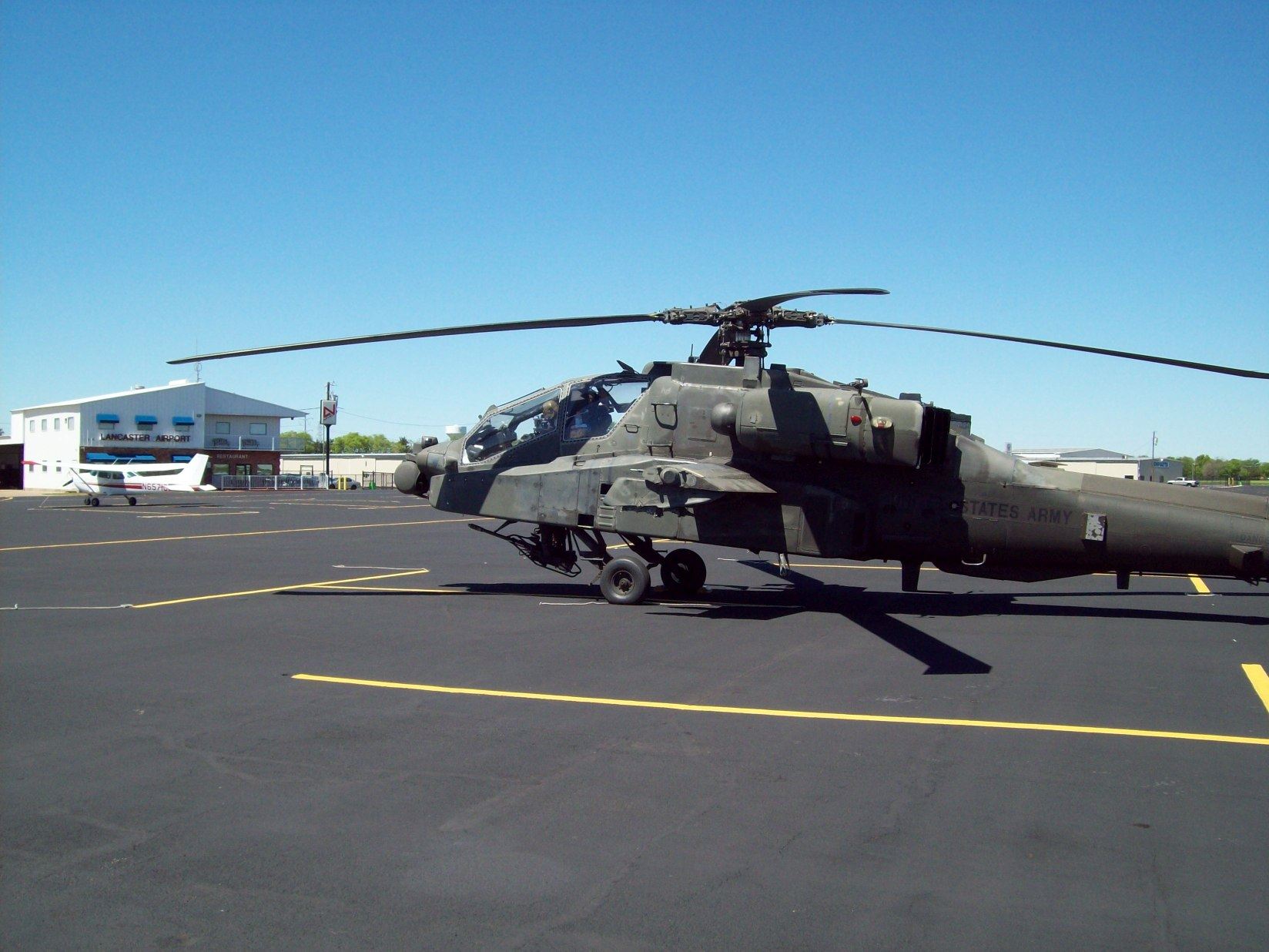 AH-64 Apache - 1